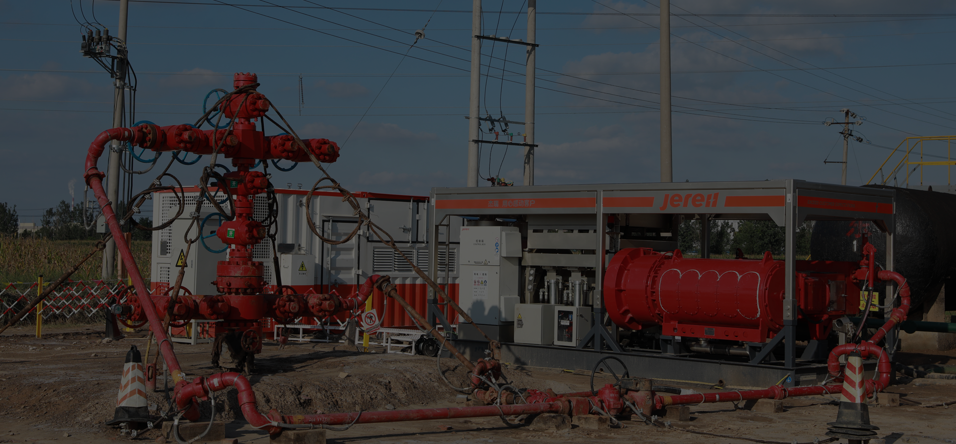 Fracturing water injection to enhance oil recovery technology